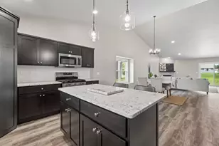 1617 Founders St, Neenah, WI 54956 - Photo 11