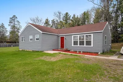 906 Mira Avenue, Crivitz, WI 54114 - Photo 1