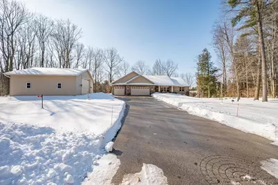 6885 Ireland Trail, Little Suamico, WI 54171 - Photo 3