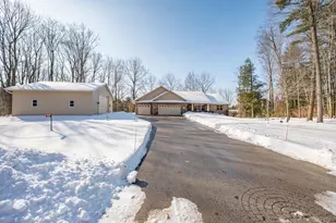 6885 Ireland Trail, Little Suamico, WI 54171 - Photo 3