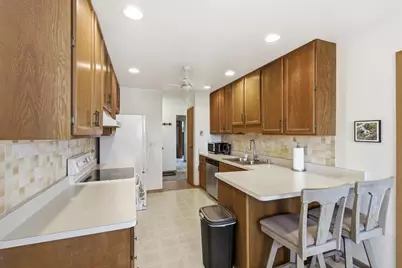 2336 Wisconsin Street, Oshkosh, WI 54901 - Photo 7