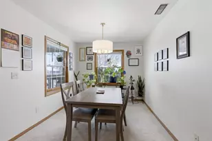 2336 Wisconsin St, Oshkosh, WI 54901 - Photo 9