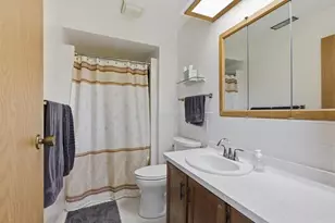 2336 Wisconsin St, Oshkosh, WI 54901 - Photo 15