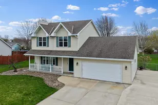 623 Summer Winds Dr, Green Bay, WI 54311 - Photo 1