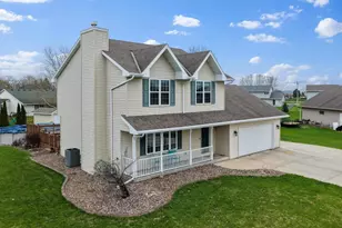 623 Summer Winds Dr, Green Bay, WI 54311 - Photo 3
