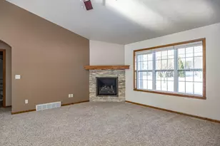 1636 Pendleton Rd, Neenah, WI 54956 - Photo 7