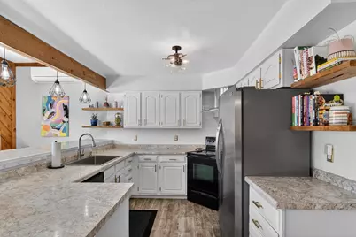 2755 Montclair Place, Oshkosh, WI 54904 - Photo 11