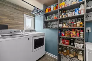 1009 Jefferson St, Oshkosh, WI 54901 - Photo 13