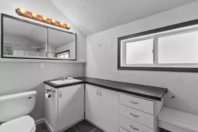 1009 Jefferson Street, Oshkosh, WI 54901 - Photo 15