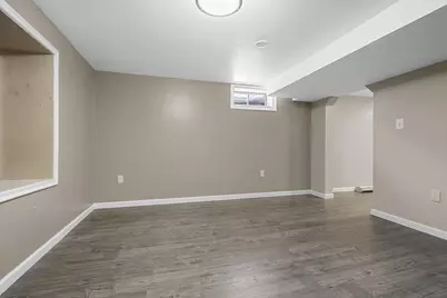 359 Van Caster, Green Bay, WI 54311 - Photo 33