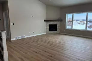 1282 Autumn Fld Ln, De Pere, WI 54115 - Photo 7