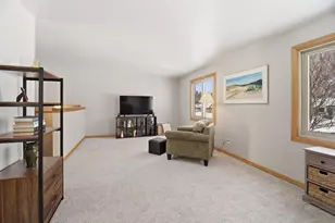 29 Hillock Ct, Appleton, WI 54914 - Photo 7