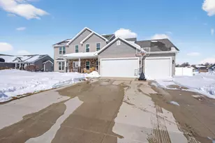 1906 Wasilla Ln, Neenah, WI 54956 - Photo 5
