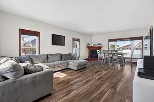 1906 Wasilla Ln, Neenah, WI 54956 - Photo 9