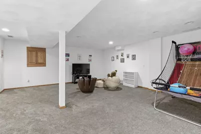 2294 Meadow Heights Circle, Neenah, WI 54956 - Photo 23