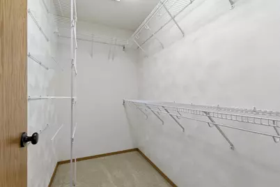 2294 Meadow Heights Circle, Neenah, WI 54956 - Photo 15