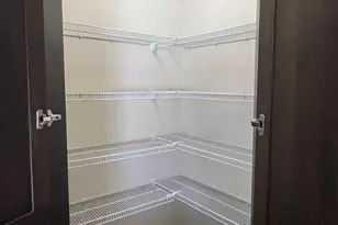 600 Castlestone Ct, Hobart, WI 54155 - Photo 7