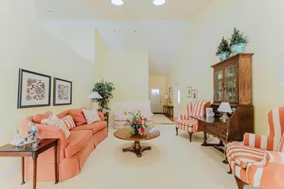 4367 Autumn Hills Drive, Oshkosh, WI 54904 - Photo 3