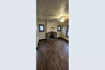 818 N Van Buren Street, Green Bay, WI 54302 - Photo 3
