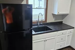 818 N Van Buren St, Green Bay, WI 54302 - Photo 11