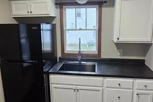 818 N Van Buren St, Green Bay, WI 54302 - Photo 9