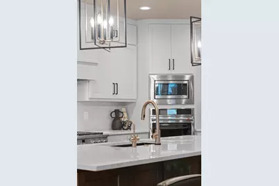 4093 Half Crown, De Pere, WI 54115 - Photo 5