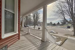 1510 7th St, Menominee, MI 54143 - Photo 3