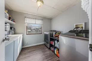 724 Main St, Neenah, WI 54956 - Photo 15