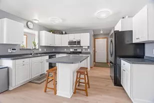 46 Aurora Ln, Fond du Lac, WI 54935 - Photo 15