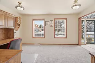 46 Aurora Ln, Fond du Lac, WI 54935 - Photo 7