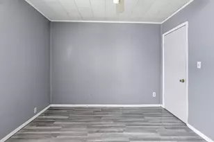 513 School Ave, Oshkosh, WI 54901 - Photo 17