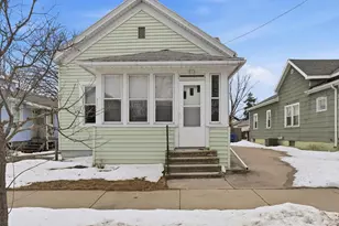 513 School Ave, Oshkosh, WI 54901 - Photo 1