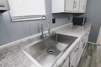 513 School Avenue, Oshkosh, WI 54901 - Photo 7