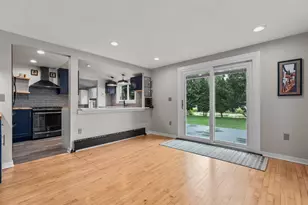 2084 S Point Comfort Rd, Oshkosh, WI 54902 - Photo 17