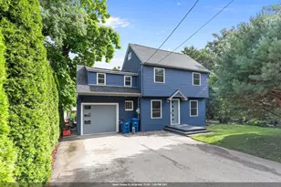 2084 S Point Comfort Rd, Oshkosh, WI 54902 - Photo 1