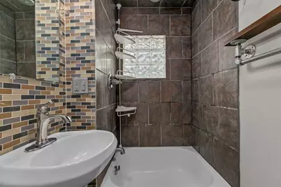 2084 S Point Comfort Road, Oshkosh, WI 54902 - Photo 25