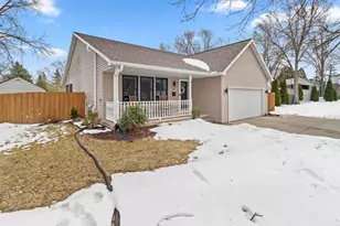 911 S 7th St, De Pere, WI 54115 - Photo 57