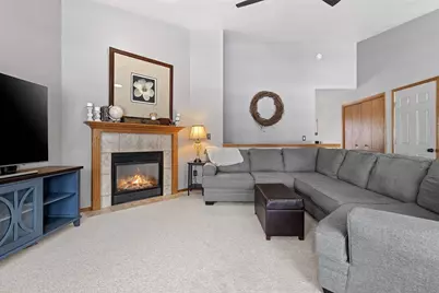 911 S 7th Street, De Pere, WI 54115 - Photo 17