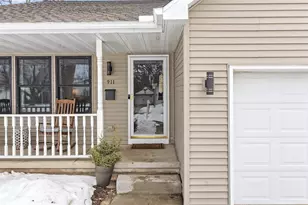 911 S 7th St, De Pere, WI 54115 - Photo 7