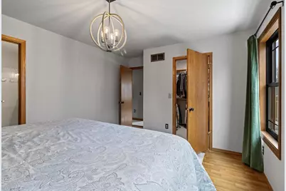 911 S 7th Street, De Pere, WI 54115 - Photo 29