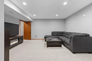 911 S 7th St, De Pere, WI 54115 - Photo 47