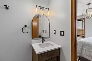 911 S 7th St, De Pere, WI 54115 - Photo 33