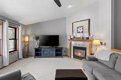 911 S 7th Street, De Pere, WI 54115 - Photo 11