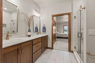 1373 Prairie Lake Cir, Neenah, WI 54956 - Photo 23