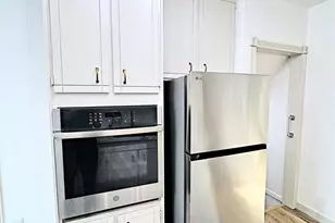 1702 S Perkins St, Appleton, WI 54914 - Photo 9