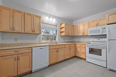 1 Brokaw Place, Appleton, WI 54911 - Photo 3