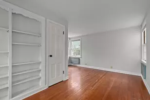 1 Brokaw Pl, Appleton, WI 54911 - Photo 9