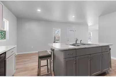 219 Front Street, Pulaski, WI 54162 - Photo 9