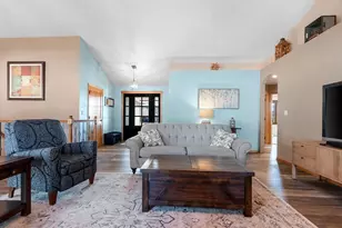 401 Lantern Ln, De Pere, WI 54115 - Photo 11