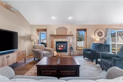 401 Lantern Lane, De Pere, WI 54115 - Photo 9